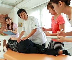 25年以上の実績が証明する「一生モノの技術」