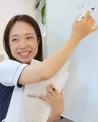 鎮西　育実