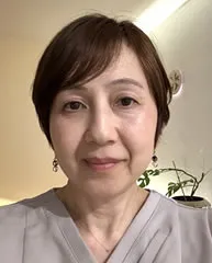 山川　千佳子